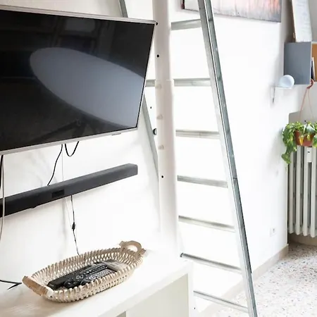 Apartment Accogliente Monolocale Hi-tech - Bisleri 18